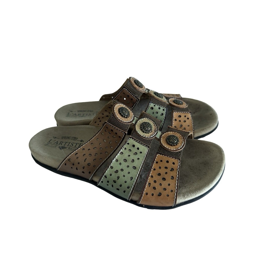 L'Artiste Spring Step Glennie Slide Sandal 3 Strap Medallion Trim EU 38 7.5/8
